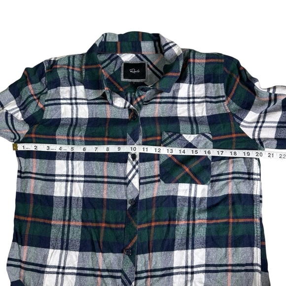 Rails Women’s Flannel Button Up Shirt. Size Large - Picture 5 of 8